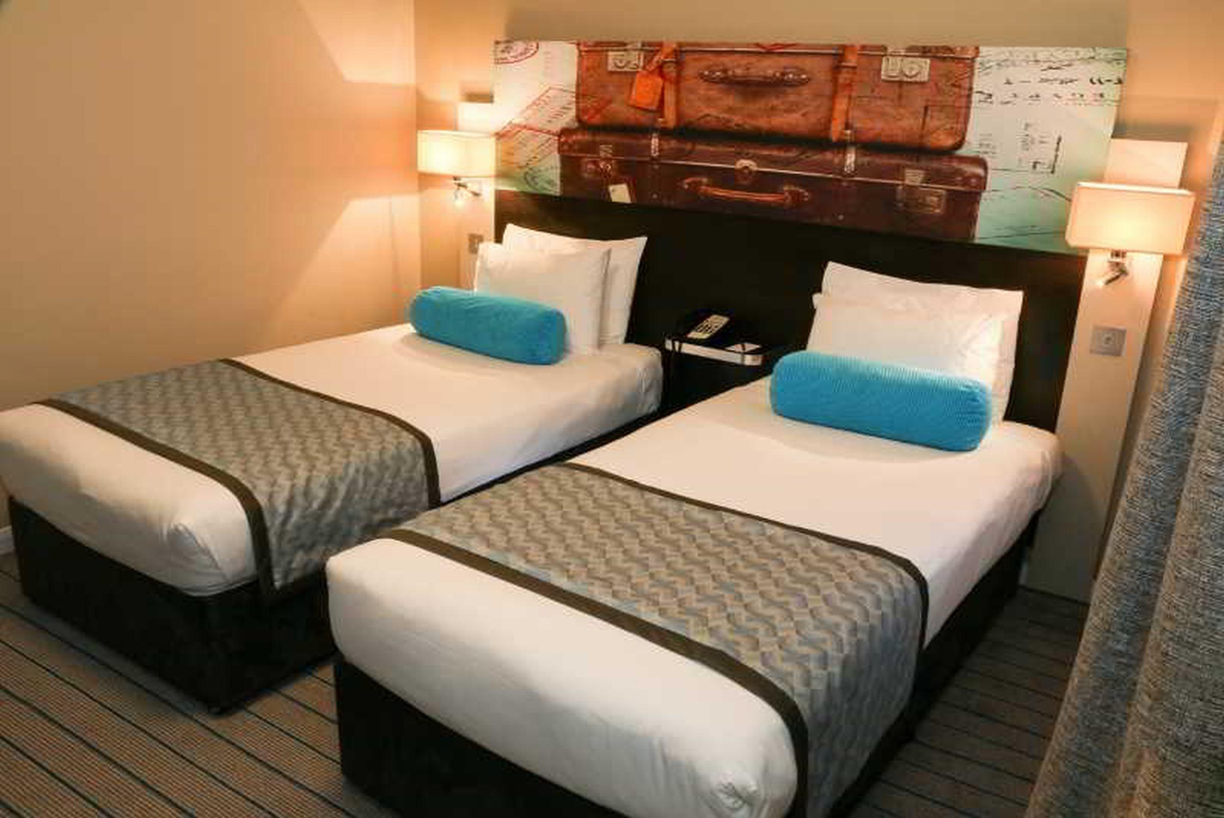 Mercure London Heathrow Airport Hillingdon Extérieur photo