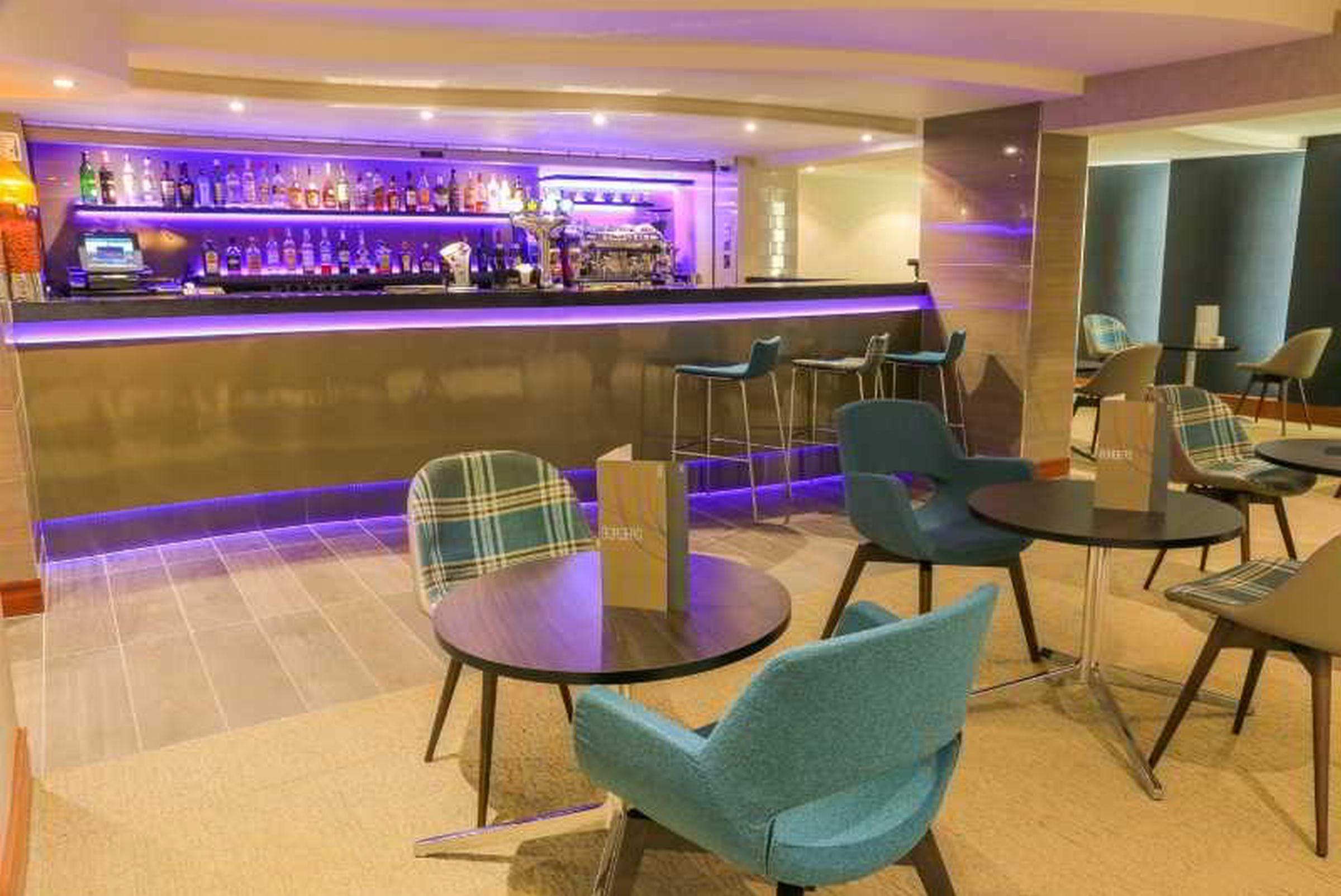 Mercure London Heathrow Airport Hillingdon Extérieur photo